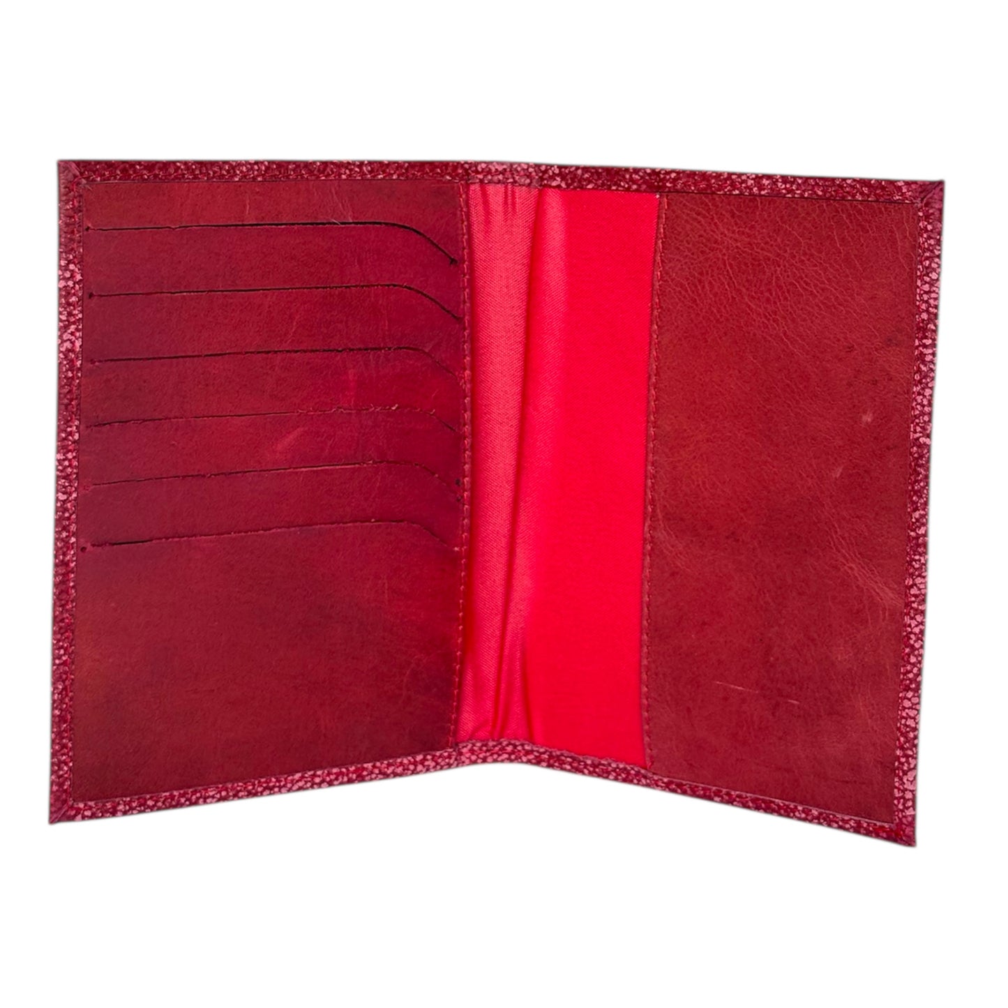 Elías – Leather Passport Holder with Card Slots