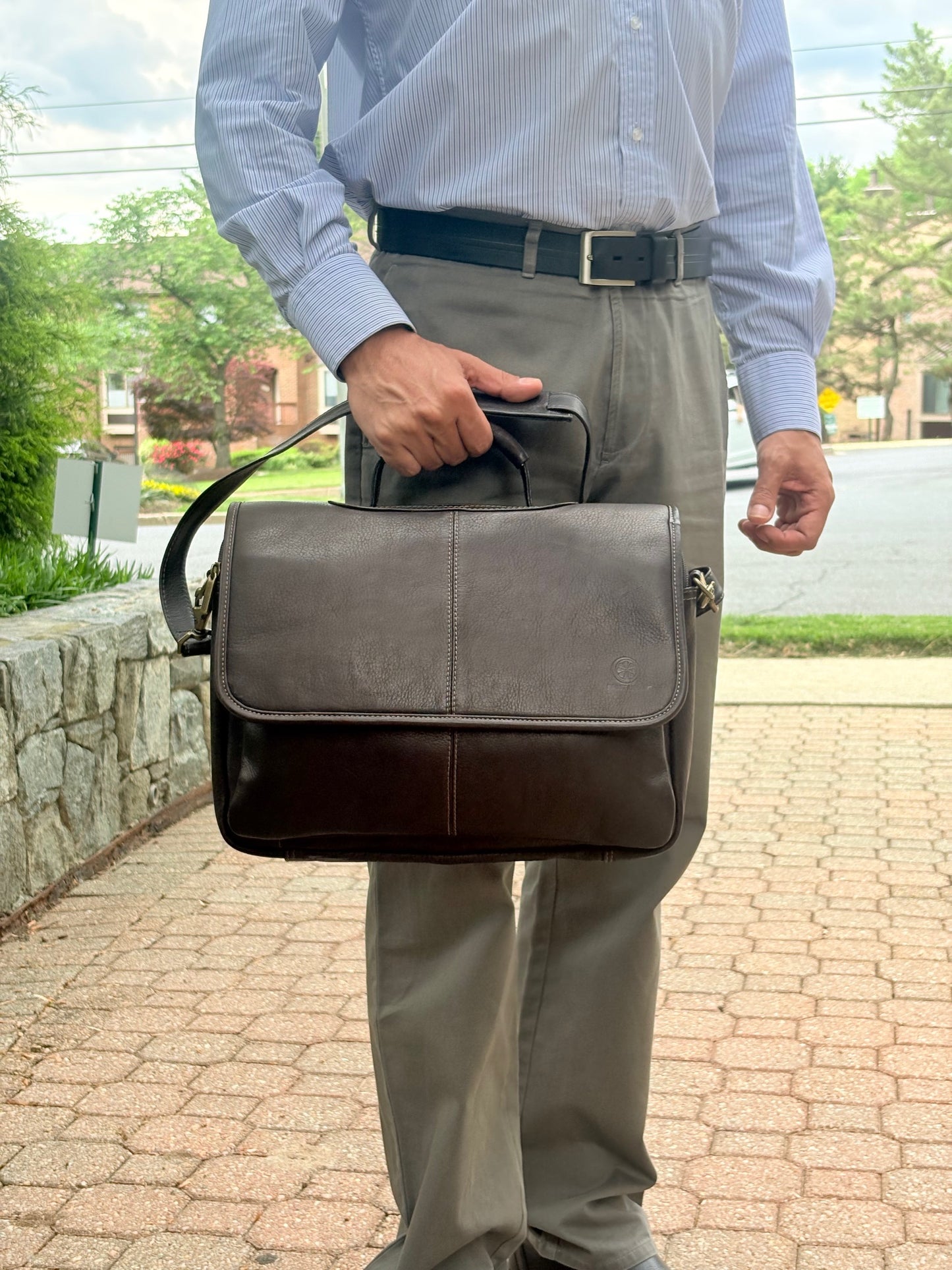 Santiago – Leather Laptop Messenger Bag