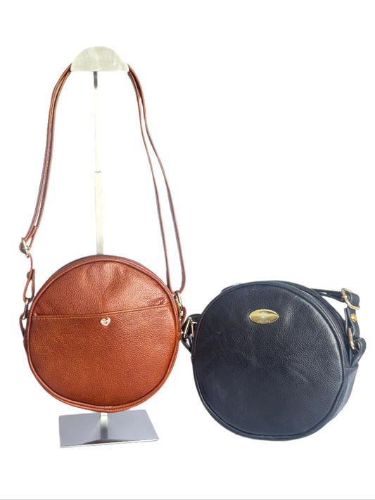 Lía – Leather Round Crossbody Bag